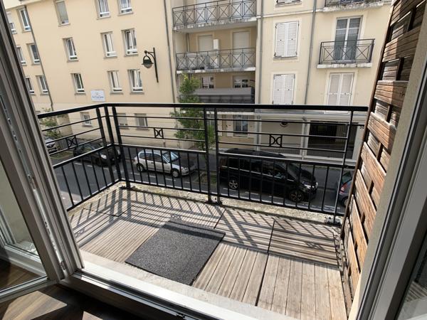 Appartement
                                                                                                                                                                                                                                                                                                                        3 pièce(s)                                                                                                                                                                                                          2 chambre(s)                                                                                                                                                                                                          65.66  m²