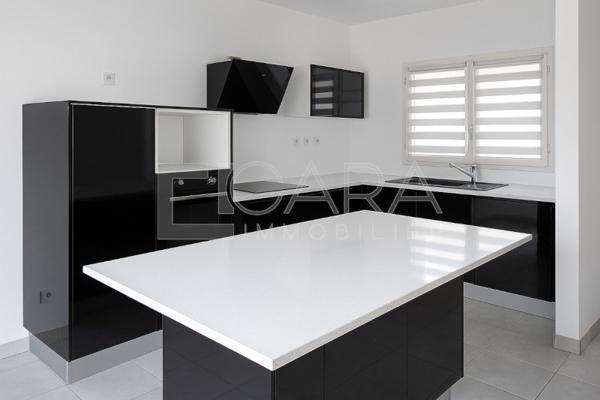 Vente Villa 3 Pièce(s) CAYENNE (97300) 230 000 € calendar