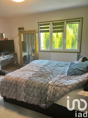 Maison traditionnelle 7 pièces de 189 m² à Montgeron (91230)