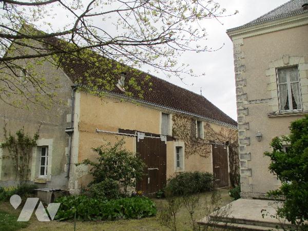 En centre-ville, Maison de Maître