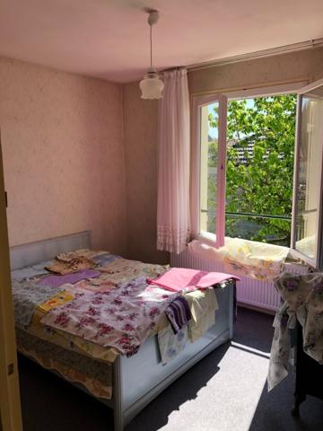 Pavillon 3 chambres 110 m2 habitable avec 1000 m2 de terrain attenant à Châtillon sur seine !