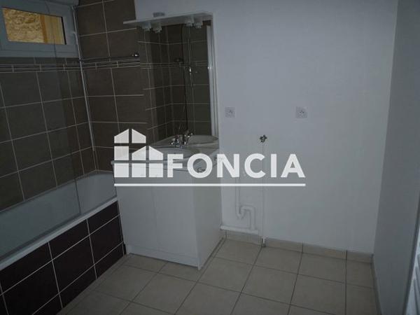 Location Appartement 3 pièces 64.6 m² - L ABBEE DE L EPEE - 14 BIS 16 RUE L ABBE DE L EPEE Poitiers 86000