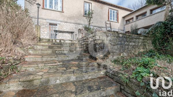 Maison traditionnelle 5 pièces de 143 m² à Coupvray (77700)