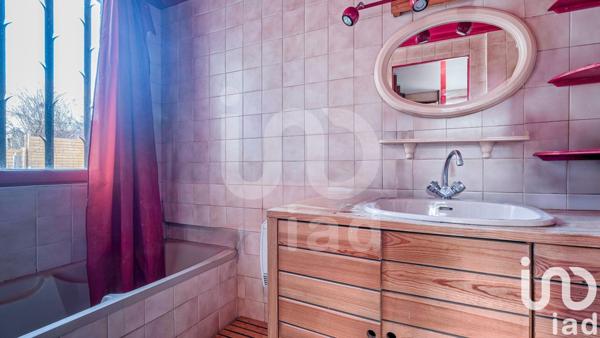 Maison traditionnelle 5 pièces de 143 m² à Coupvray (77700)