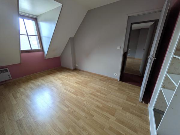 Maison 4 chambres en plein centre de la Chapelle!