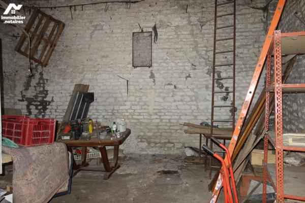 Maison, 2 chambres et cour