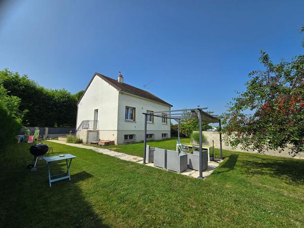 Maison Provins ( à 5min de Provins et de la gare accessible via le bus) 3 chambres / Sous-sol / jardin