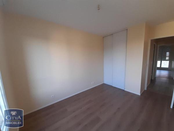 Appartement à louer 4 pièces 75.3m²
