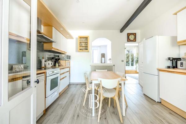 Chaville, Maison 4 Chambres -  150 m² à vendre