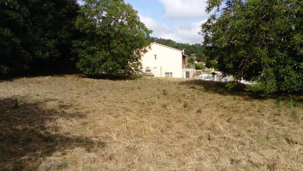 TERRAIN CONSTRUCTIBLE 59990  AUSSILLON (81200)