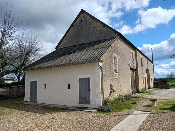 Maison 4 pièce(s) 71 m² , GRANGE ET DEPENDANCES