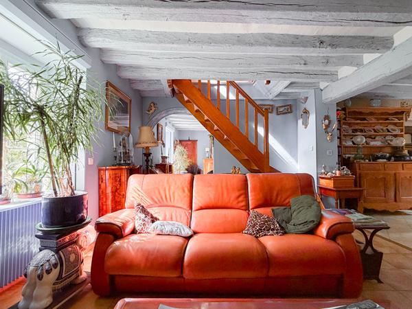A VENDRE / ANGERS - Propriété d'exception de 246 m² avec 5 studios et terrain de 3 700 m² !