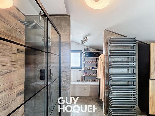 Maison d'architecte 8 pièces à vendre à La Salle, Mâcon Nord - 580 000 