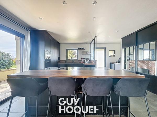 Maison d'architecte 8 pièces à vendre à La Salle, Mâcon Nord - 580 000 