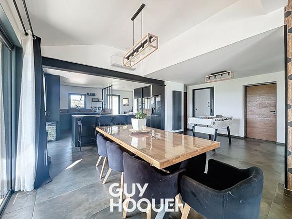 Maison d'architecte 8 pièces à vendre à La Salle, Mâcon Nord - 580 000 