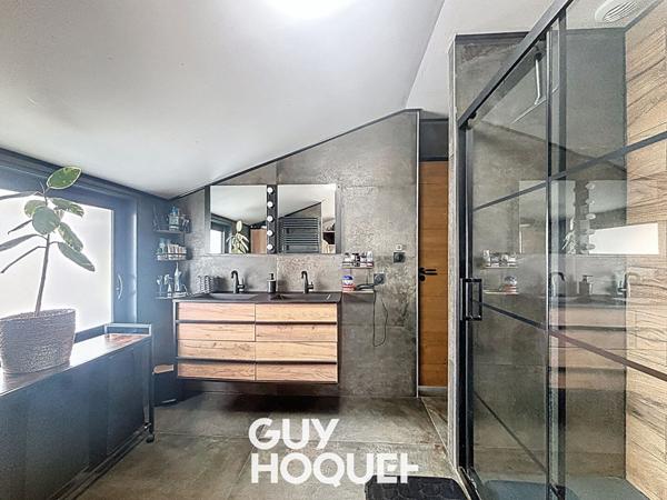 Maison d'architecte 8 pièces à vendre à La Salle, Mâcon Nord - 580 000 