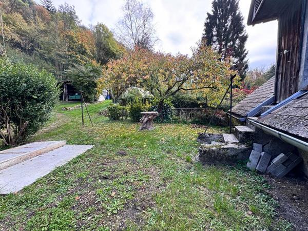 Saint Cassin, maison à fort potentiel - Idéale projet de rénovation! 107m2 sur un terrain de 494m2