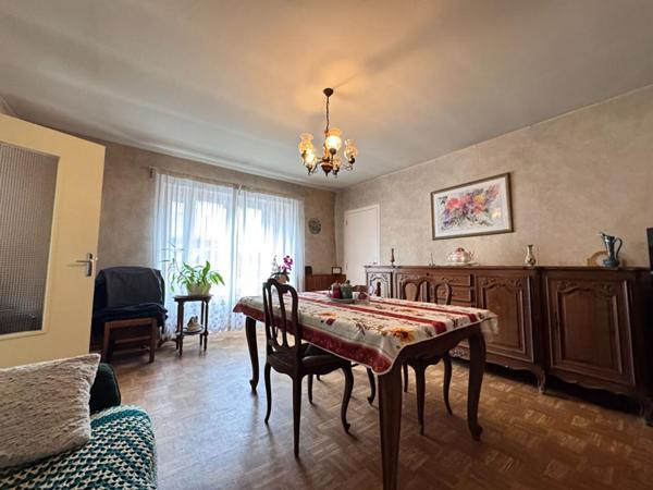 Saint Cassin, maison à fort potentiel - Idéale projet de rénovation! 107m2 sur un terrain de 494m2