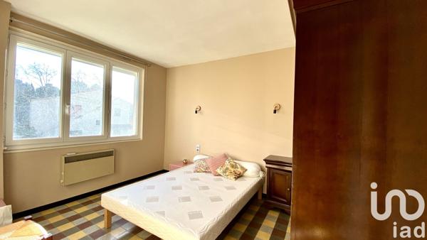 Maison 6 pièces de 90 m² à Douzens (11700)