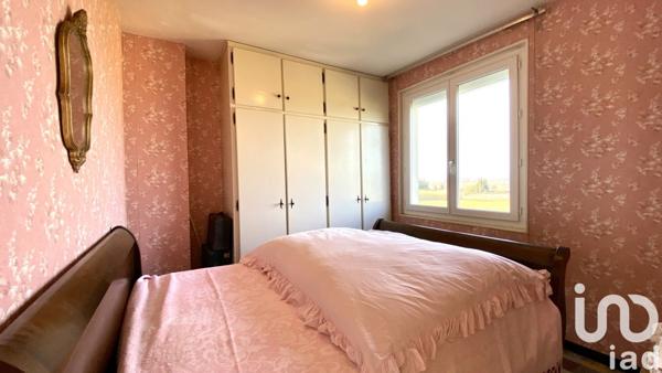 Maison 6 pièces de 90 m² à Douzens (11700)