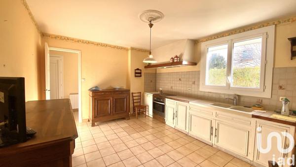 Maison 6 pièces de 90 m² à Douzens (11700)