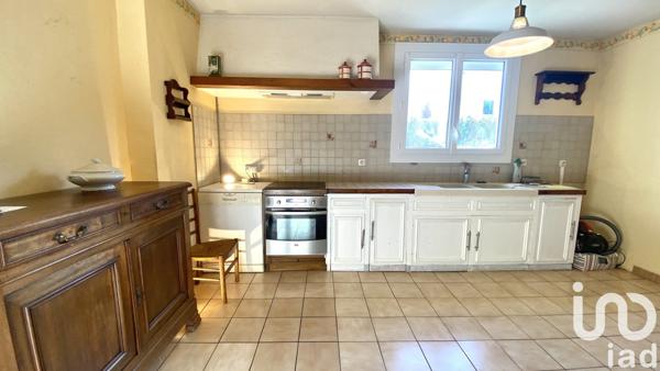 Maison 6 pièces de 90 m² à Douzens (11700)