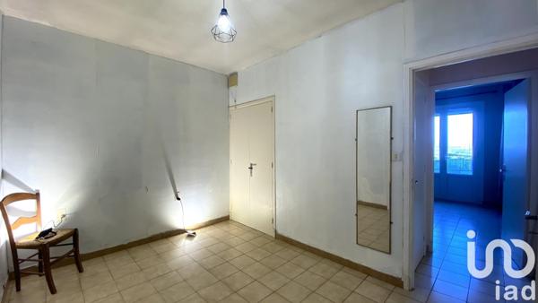 Maison 6 pièces de 90 m² à Douzens (11700)
