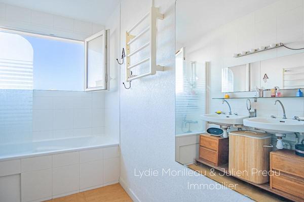 APPARTEMENT T4 LUMINEUX - VUE SUR PARC DE PROCÉ