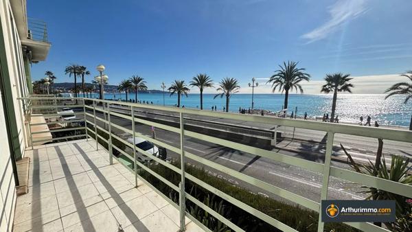 Vente                                                      Appartement
                        
                     3 pièces                                         à Nice