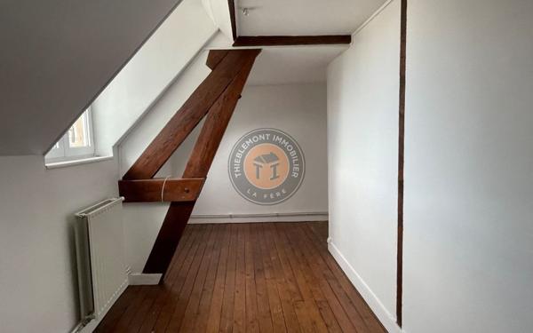 Appartement à louer    3 pièces •  La Fère