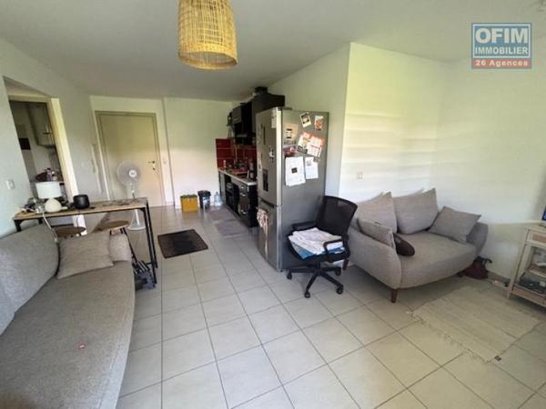 A vendre T2 à Ste Clotilde, residence Coquelicot 3, chemin Finette.