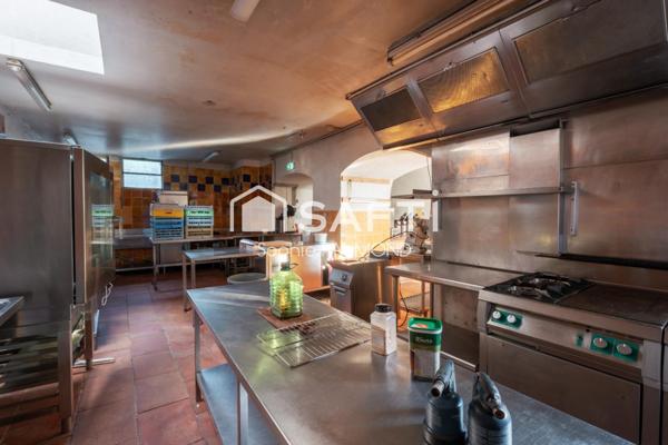 Hôtel-Restaurant 3 étoiles – 1 074 m² – 27 chambres