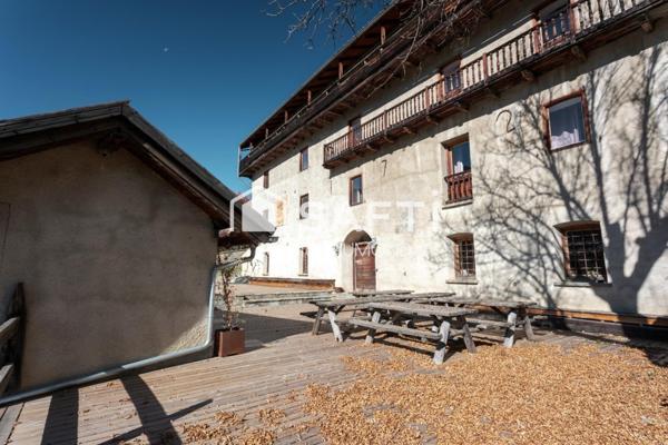 Hôtel-Restaurant 3 étoiles – 1 074 m² – 27 chambres