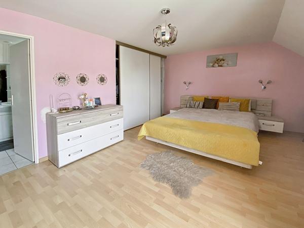 A vendre à Vauréal dans quartier prisé : Maison 4 chambres avec terrain de 400 m2