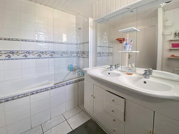 A vendre à Vauréal dans quartier prisé : Maison 4 chambres avec terrain de 400 m2