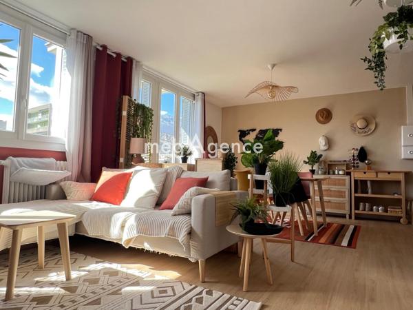 Appartement à ECHIROLLES, 38130 - 2 pièces 60m²