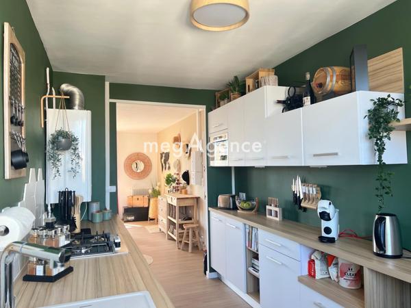 Appartement à ECHIROLLES, 38130 - 2 pièces 60m²