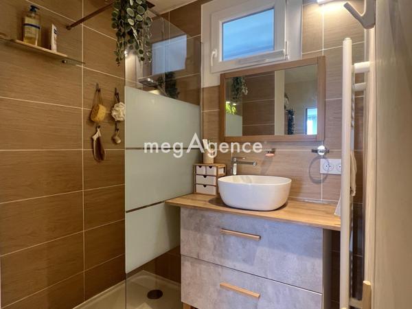 Appartement à ECHIROLLES, 38130 - 2 pièces 60m²