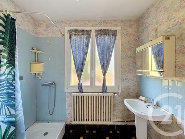 Maison à vendre  5 pièces - 83 m 2   LANNION  - 22