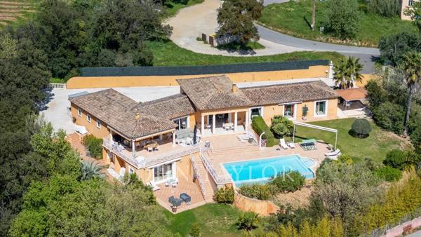 VILLA - MAISON D'HOTES