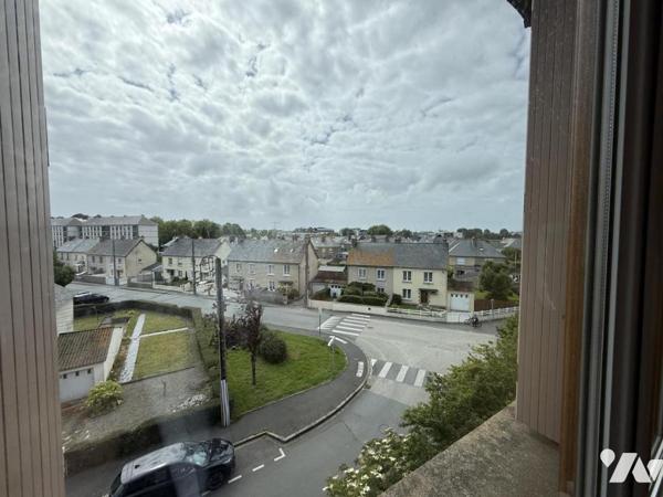 SAINT-MALO  HIPPODROME APPARTEMENT DE TYPE II VUE DEGAGEE CAVE PLACE DE PARKING PRIVATIVE  