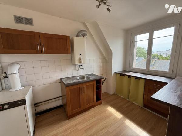 SAINT-MALO  HIPPODROME APPARTEMENT DE TYPE II VUE DEGAGEE CAVE PLACE DE PARKING PRIVATIVE  
