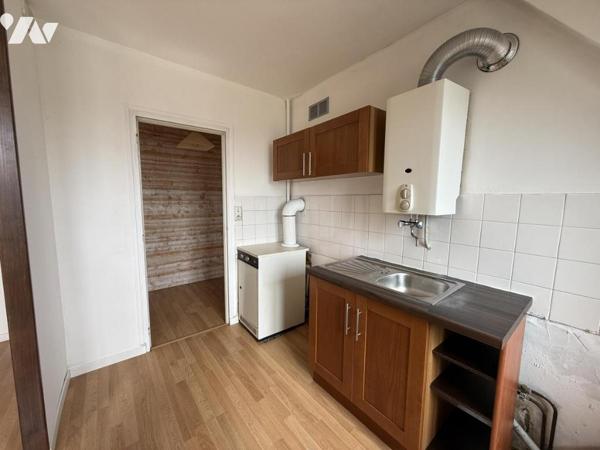 SAINT-MALO  HIPPODROME APPARTEMENT DE TYPE II VUE DEGAGEE CAVE PLACE DE PARKING PRIVATIVE  