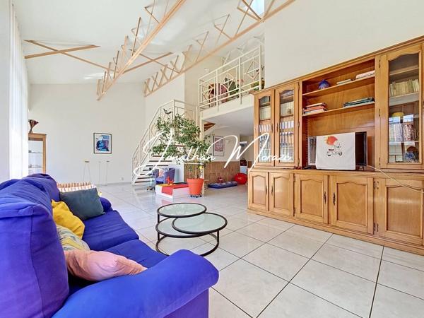Appartement à vendre 4 pièces de 147 m²
