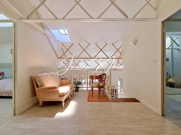 Appartement à vendre 4 pièces de 147 m²