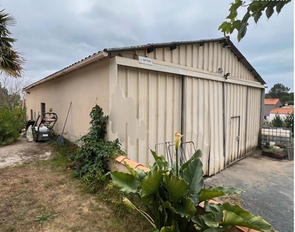 Maison à vendre 6 pièces + hangar 150 m² LONGEVILLE SUR MER (85)