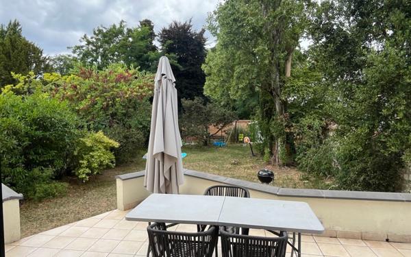 Maison à vendre    3 pièces • 77,70 m2 Saint-Maur-des-Fossés