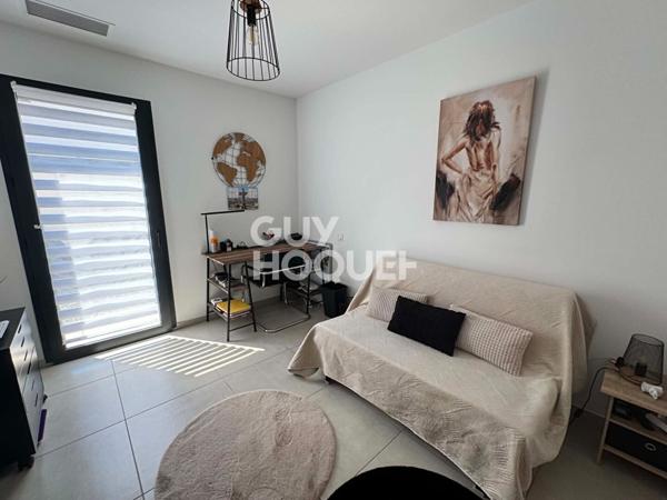 Maison plain pied 3 faces  contemporaine 3 chambres parfait état