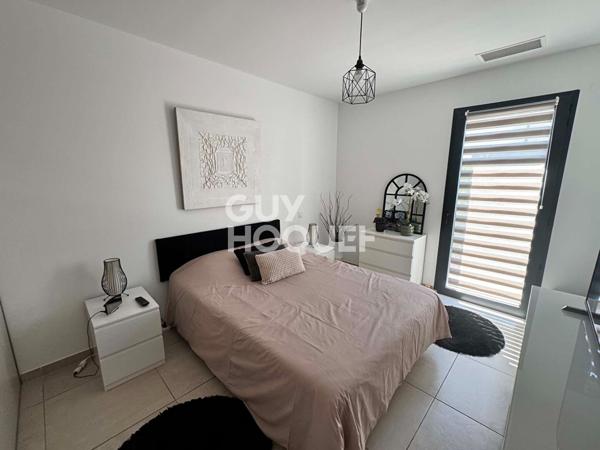 Maison plain pied 3 faces  contemporaine 3 chambres parfait état