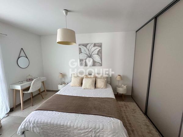 Maison plain pied 3 faces  contemporaine 3 chambres parfait état